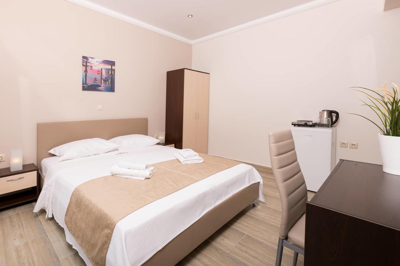 Ftery Hotell Skala Rachoni  Exteriör bild